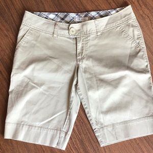 Arizona Jean Company khaki shorts